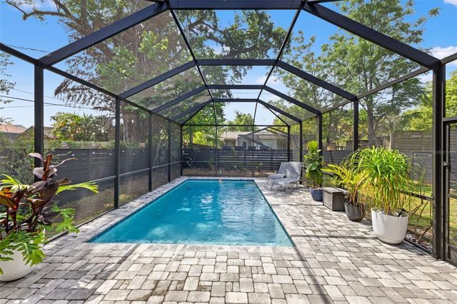 1507 HILLSIDE DRIVE, Tampa, FL 33610