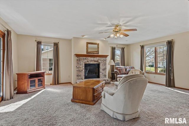 2705 Hastings Road, Chatham, IL 62629