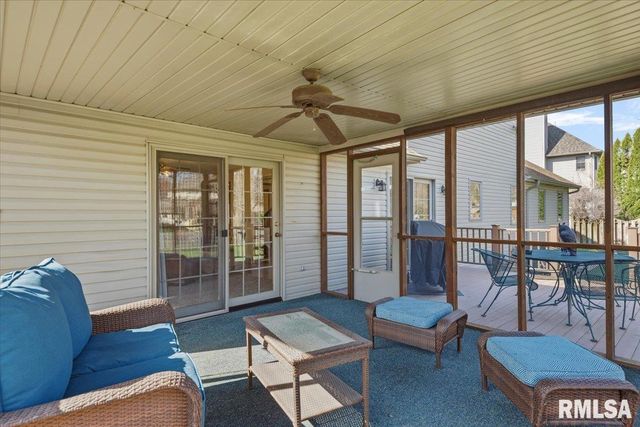 2705 Hastings Road, Chatham, IL 62629