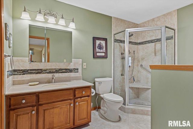 2705 Hastings Road, Chatham, IL 62629