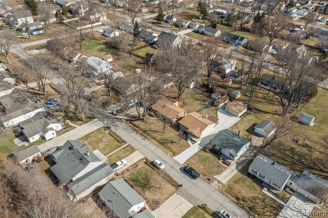 9048 Brookline Avenue, Plymouth, MI 48170