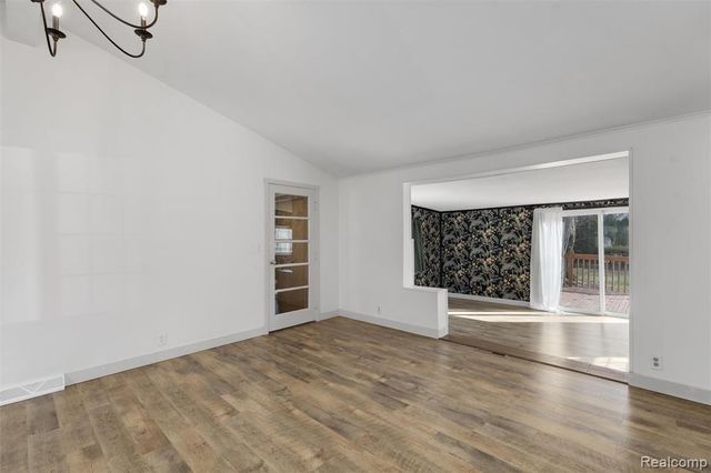 9048 Brookline Avenue, Plymouth, MI 48170