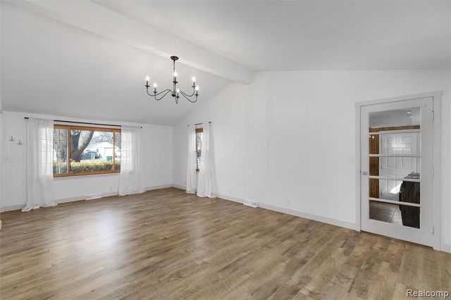 9048 Brookline Avenue, Plymouth, MI 48170