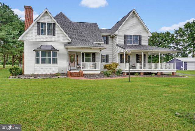 15879 S DUPONT HWY, Harrington, DE 19952