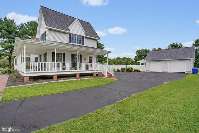 15879 S DUPONT HWY, Harrington, DE 19952