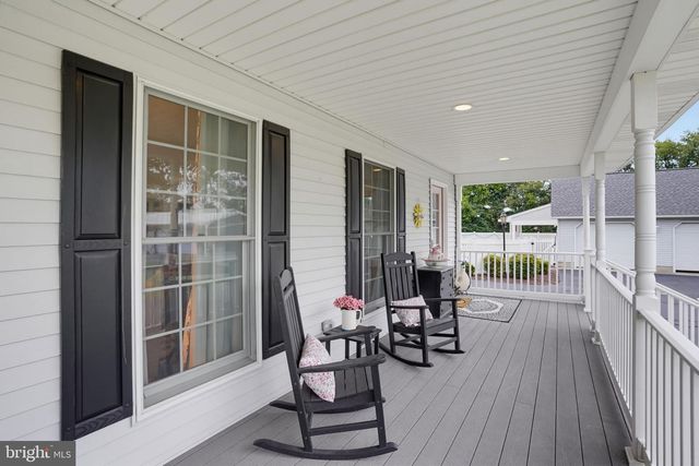 15879 S DUPONT HWY, Harrington, DE 19952