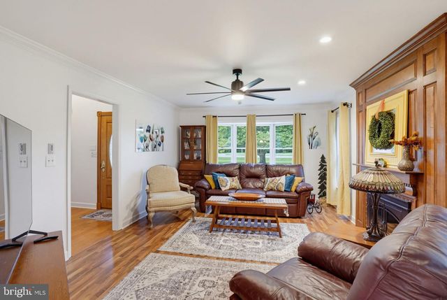 15879 S DUPONT HWY, Harrington, DE 19952