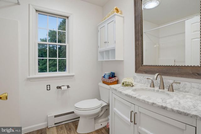 15879 S DUPONT HWY, Harrington, DE 19952