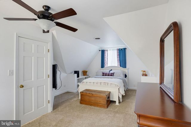 15879 S DUPONT HWY, Harrington, DE 19952