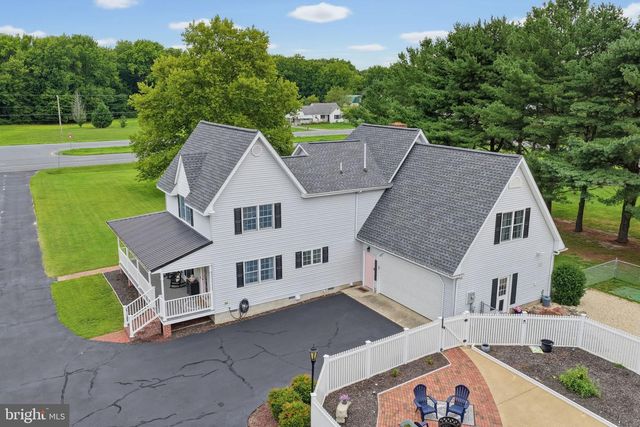 15879 S DUPONT HWY, Harrington, DE 19952