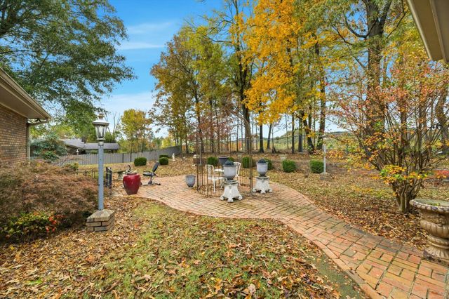 715 Harren Court, Etowah, TN 37331