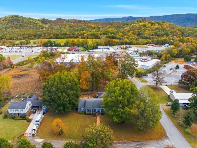 715 Harren Court, Etowah, TN 37331