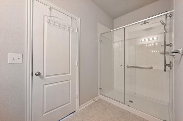 211 Timber Brook DR, Hutto, TX 78634