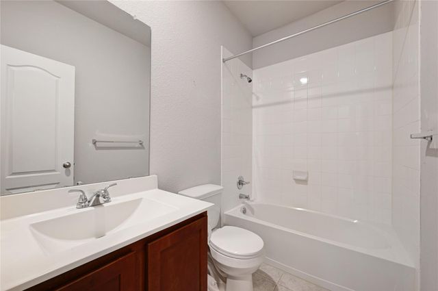 211 Timber Brook DR, Hutto, TX 78634