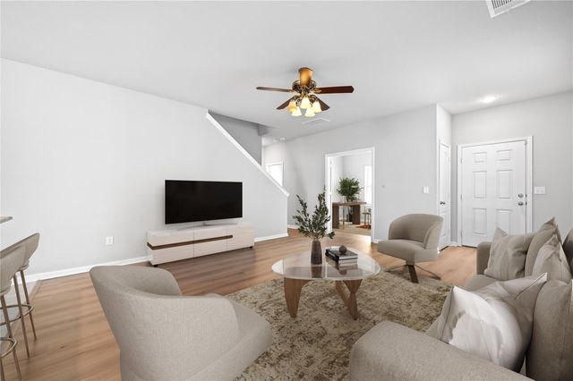 211 Timber Brook DR, Hutto, TX 78634