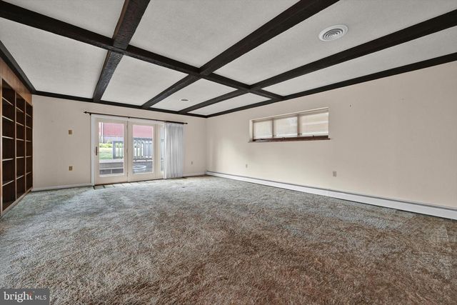 3102 CURTIS RD, Sinking Spring, PA 19608