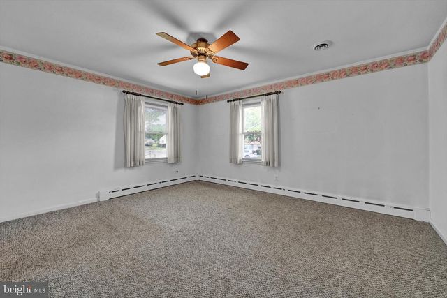 3102 CURTIS RD, Sinking Spring, PA 19608