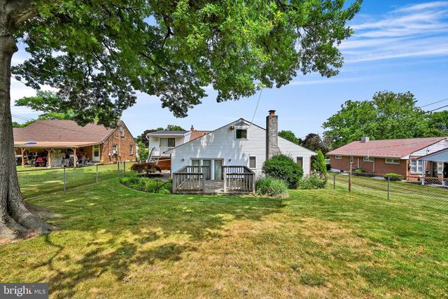 3102 CURTIS RD, Sinking Spring, PA 19608