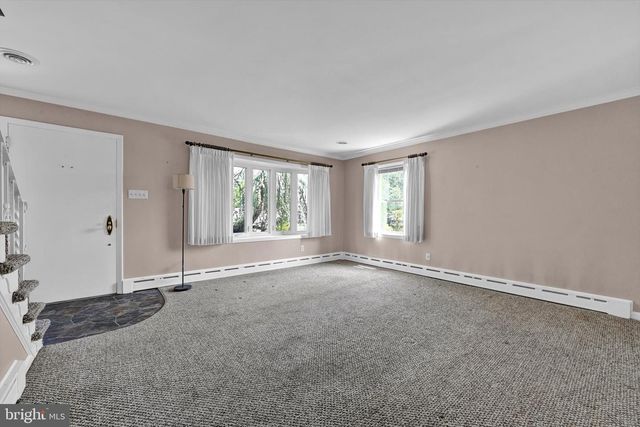 3102 CURTIS RD, Sinking Spring, PA 19608