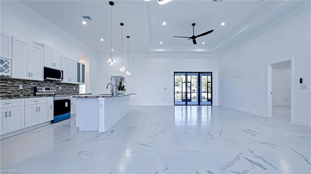 4200 16th ST W, Lehigh Acres, FL 33971