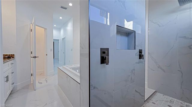 4200 16th ST W, Lehigh Acres, FL 33971