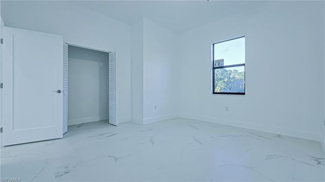 4200 16th ST W, Lehigh Acres, FL 33971