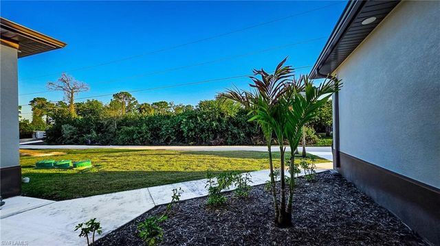 4200 16th ST W, Lehigh Acres, FL 33971