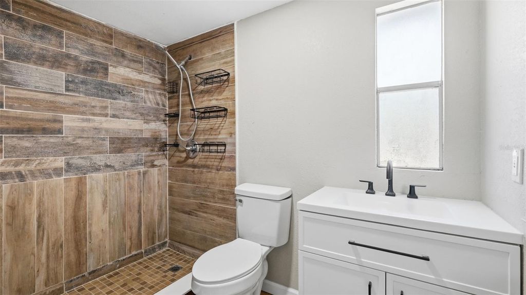 Image 7 of property listing at 18170 SPANGLER AVENUE, Brooksville, FL 34604