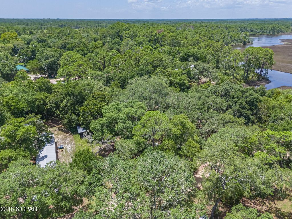 Image 11 of property listing at 6607 Lazy Acre Road, Panama City Beach, FL 32413