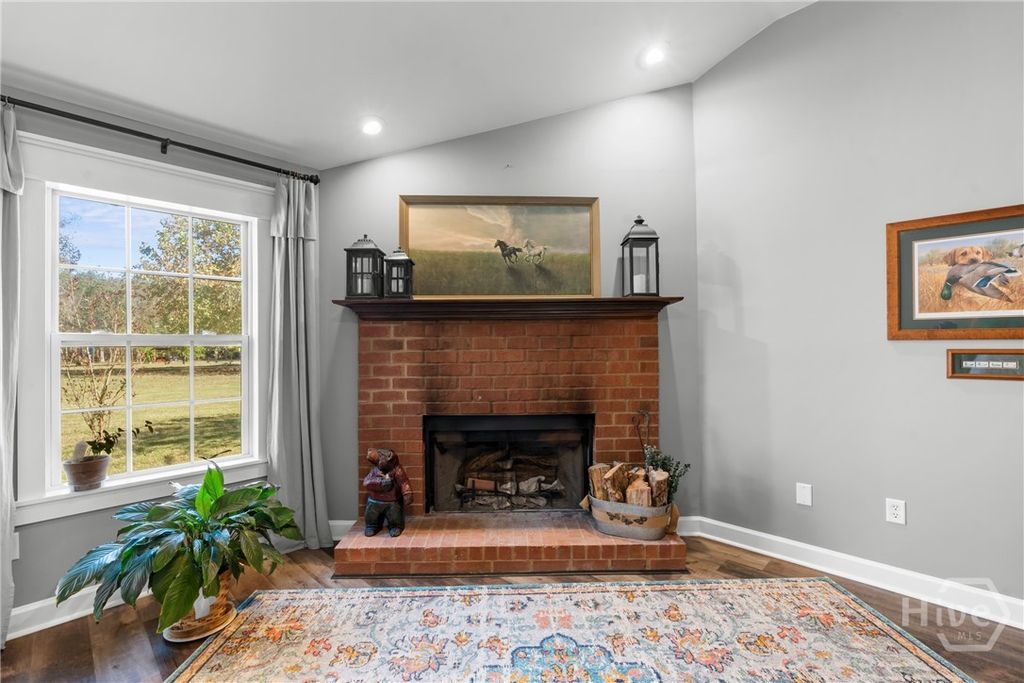 Image 11 of property listing at 357 Pound Road, Guyton, GA 31312