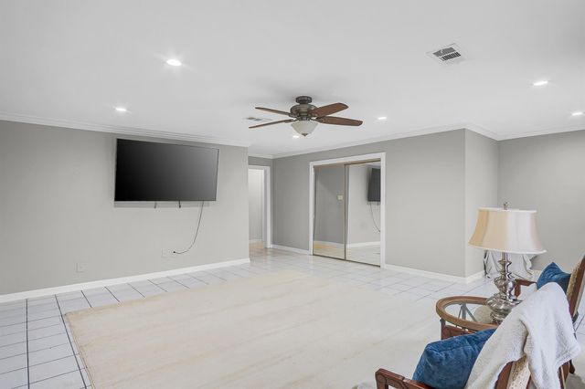 10939 Dunvegan Way, Houston, TX 77013