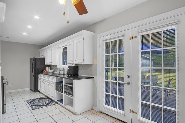 10939 Dunvegan Way, Houston, TX 77013