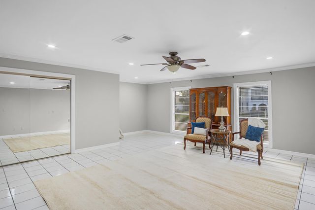 10939 Dunvegan Way, Houston, TX 77013