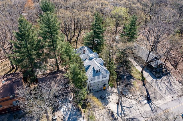 33 S Lake Shore County Road, Beverly Shores, IN 46301