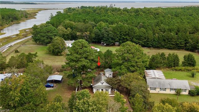 3333 Guinea CIR, Hayes, VA 23072