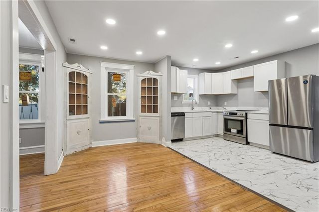 3333 Guinea CIR, Hayes, VA 23072
