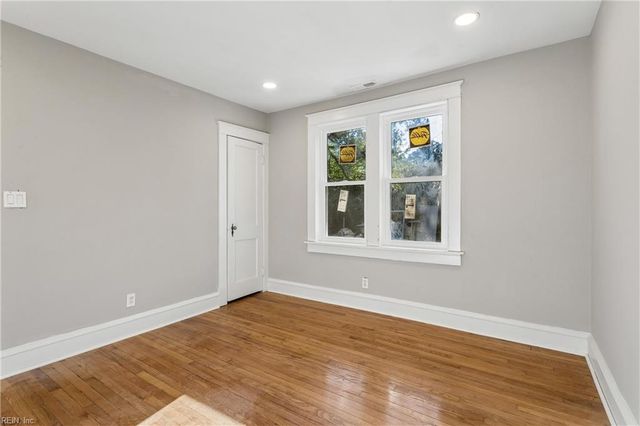 3333 Guinea CIR, Hayes, VA 23072