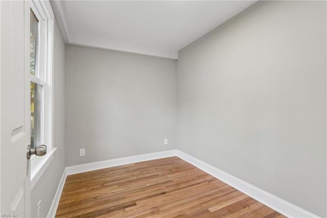 3333 Guinea CIR, Hayes, VA 23072