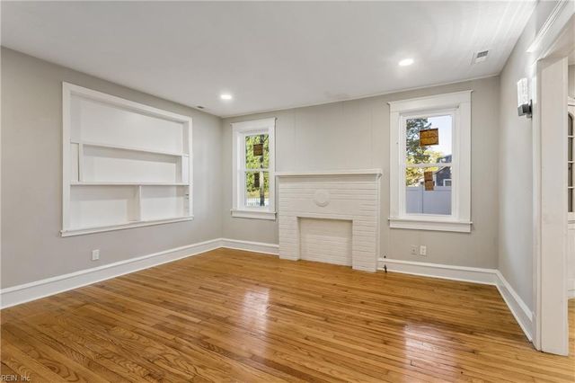 3333 Guinea CIR, Hayes, VA 23072