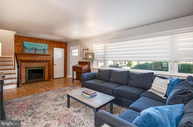 2402 BELL DR, Reading, PA 19609
