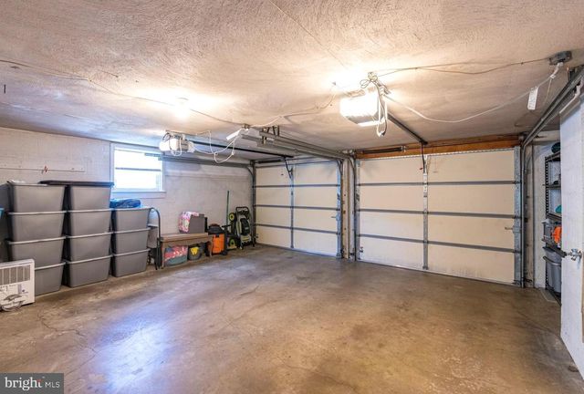 2402 BELL DR, Reading, PA 19609