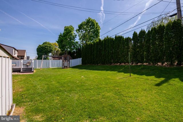 2402 BELL DR, Reading, PA 19609