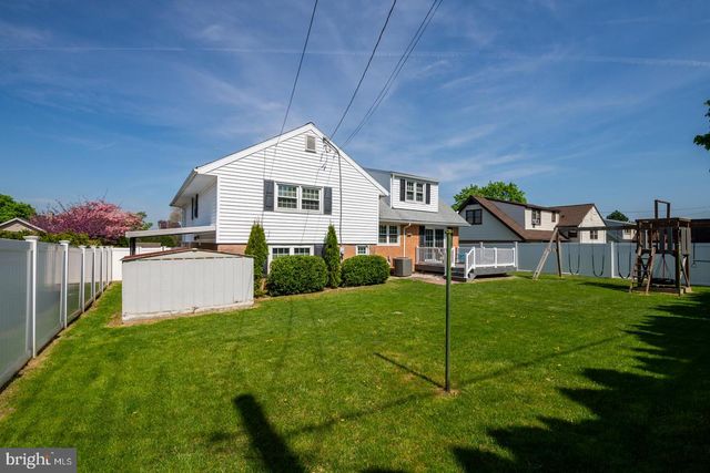 2402 BELL DR, Reading, PA 19609