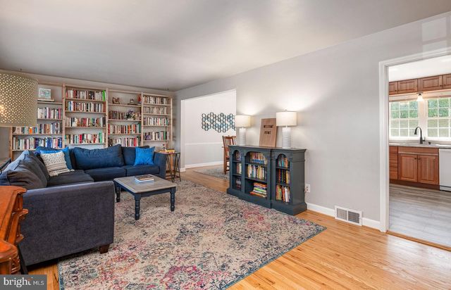2402 BELL DR, Reading, PA 19609
