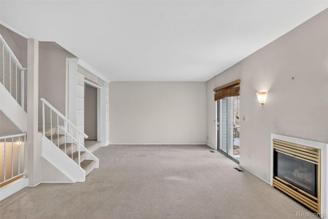 179 E Long Lake Road, Bloomfield Charter Township, MI 48304