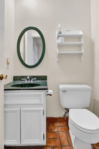 179 E Long Lake Road, Bloomfield Charter Township, MI 48304