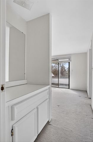 179 E Long Lake Road, Bloomfield Charter Township, MI 48304