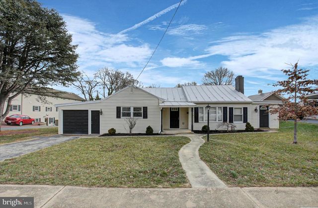 1319 N WEST ST, Carlisle, PA 17013