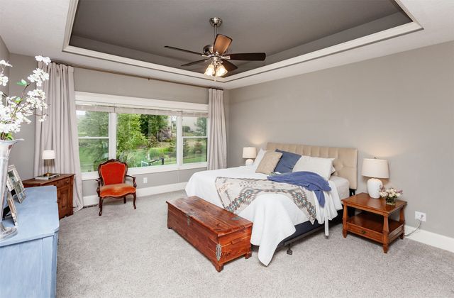 15501 Plum Drive, Urbandale, IA 50323