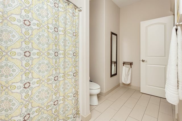 15501 Plum Drive, Urbandale, IA 50323